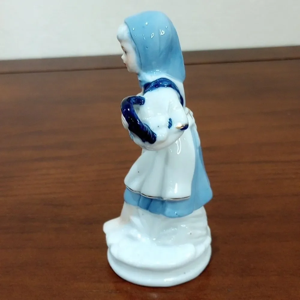 Blue And White Porcelain Figurines - Vintage!